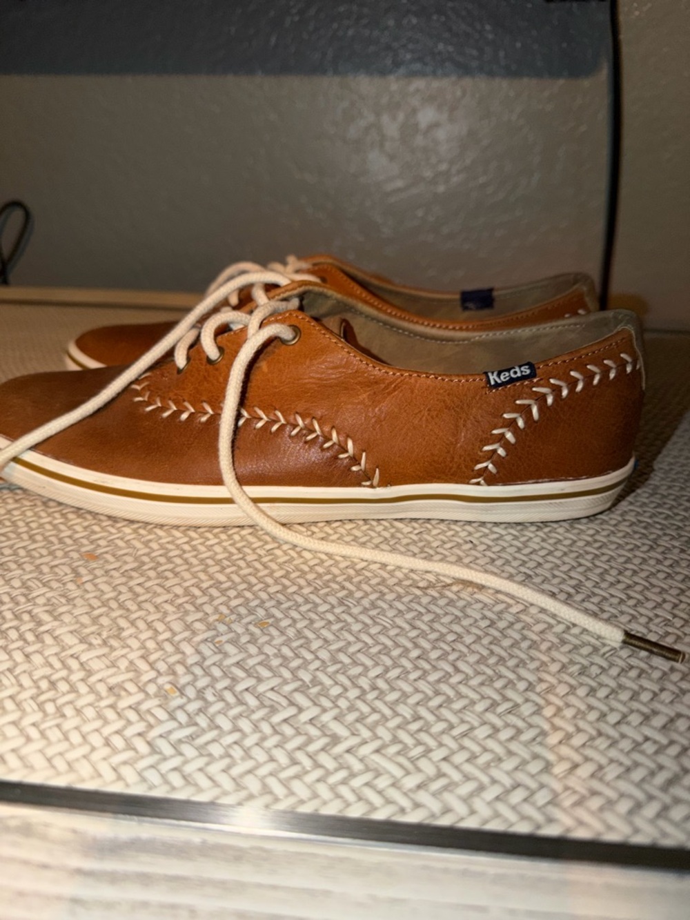 Keds Women's Tan Leather Boat Shoes with White Laces - Picture 3 of 6